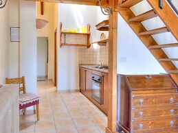 Farmhouse in Marsciano With Vineyards Olive Groves