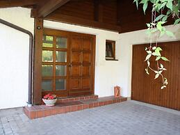 Quaint Mansion Near ski bus in Goldegg