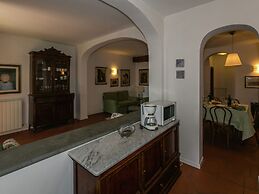 Cozy Holiday Home With Pool in Sienna Italy