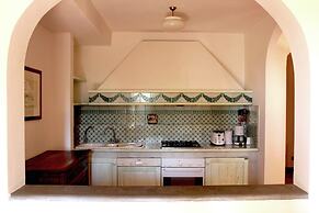 Cozy Holiday Home With Pool in Sienna Italy