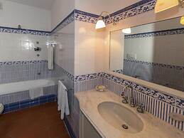 Cozy Holiday Home With Pool in Sienna Italy