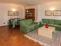 Cozy Holiday Home With Pool in Sienna Italy