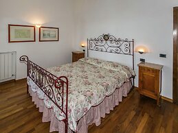 Cozy Holiday Home With Pool in Sienna Italy