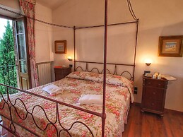 Cozy Holiday Home With Pool in Sienna Italy