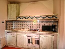 Cozy Holiday Home With Pool in Sienna Italy