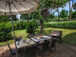 Cozy Holiday Home With Pool in Sienna Italy