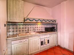 Cozy Holiday Home With Pool in Sienna Italy