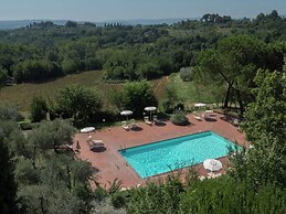 Cozy Holiday Home With Pool in Sienna Italy