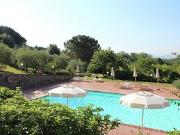 Cozy Holiday Home With Pool in Sienna Italy