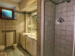 Cozy Holiday Home With Pool in Sienna Italy