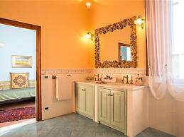 Beautiful Villa in Peccioli With Private Swimming Pool