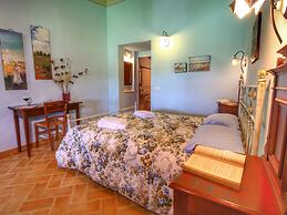 Attractive Farmhouse in Montalcino With Terrace