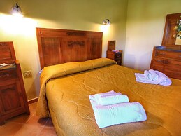 Attractive Farmhouse in Montalcino With Terrace