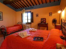 Attractive Farmhouse in Montalcino With Terrace