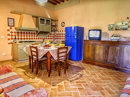 Attractive Farmhouse in Montalcino With Terrace