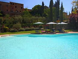 Attractive Farmhouse in Montalcino With Terrace