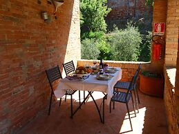Attractive Farmhouse in Montalcino With Terrace
