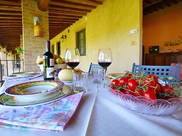 Attractive Farmhouse in Montalcino With Terrace