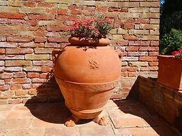 Attractive Farmhouse in Montalcino With Terrace