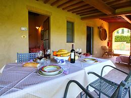 Attractive Farmhouse in Montalcino With Terrace