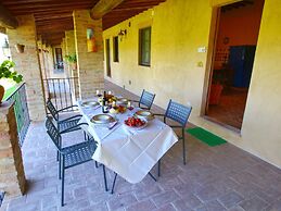 Attractive Farmhouse in Montalcino With Terrace