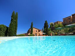 Attractive Farmhouse in Montalcino With Terrace