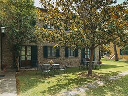 Rustic Farmhouse in Cortona With Swimming Pool