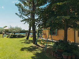 Rustic Farmhouse in Cortona With Swimming Pool