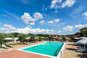 Farmhouse in Perugia With Swimming Pool