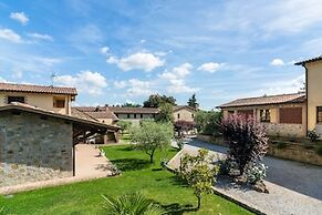 Farmhouse in Perugia With Swimming Pool