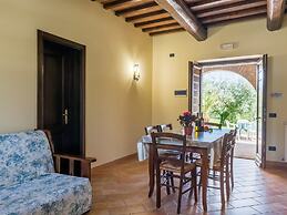 Farmhouse in Perugia With Swimming Pool