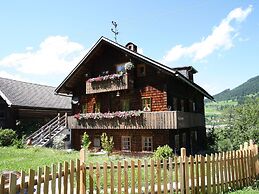Sprawling Mansion Near Ski Area in Salzburg