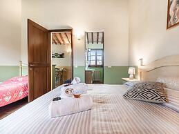 Quaint Cottage in Citta Della Pieve With Pool