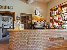 Quaint Cottage in Citta Della Pieve With Pool