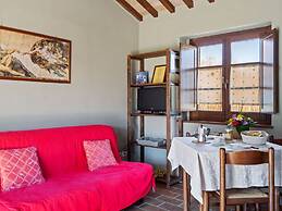 Quaint Cottage in Citta Della Pieve With Pool