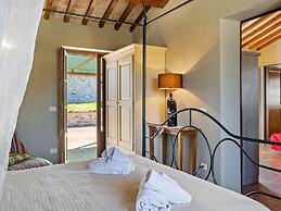 Quaint Cottage in Citta Della Pieve With Pool