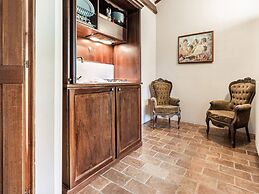 Quaint Cottage in Citta Della Pieve With Pool
