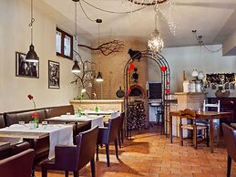 Quaint Cottage in Citta Della Pieve With Pool