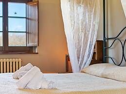 Quaint Cottage in Citta Della Pieve With Pool