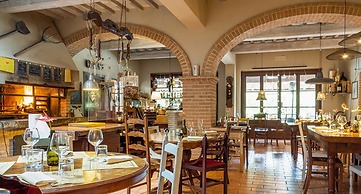 Quaint Cottage in Citta Della Pieve With Pool