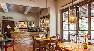 Quaint Cottage in Citta Della Pieve With Pool