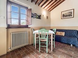 Quaint Cottage in Citta Della Pieve With Pool