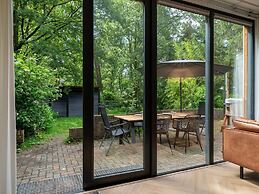 Tranquil Holiday Home in the Middle of Nature