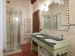 Comfortable Cottages in Loro Ciuffenna