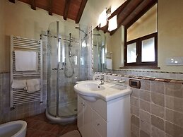 Comfortable Cottages in Loro Ciuffenna