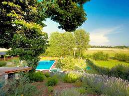 Comfortable Cottages in Loro Ciuffenna