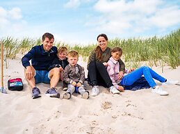 4 Person Holiday Home on a Holiday Park in Blavand