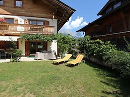 Unique Chalet in the Center of Elmau Near Skilift