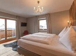 Unique Chalet in the Center of Elmau Near Skilift