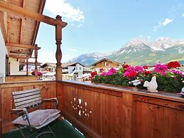 Unique Chalet in the Center of Elmau Near Skilift